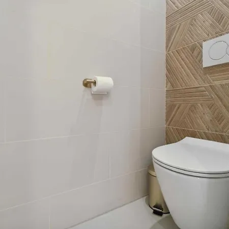 Chic 2br 4p Lices サントロペ