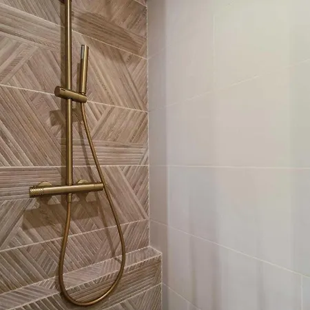 Chic 2br 4p Lices *