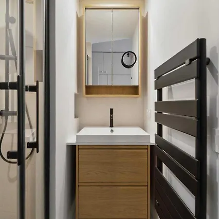 Chic 2br 4p Lices サントロペ